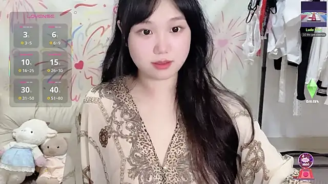 xiaoguai99 online show from 06/18/26, 12:54