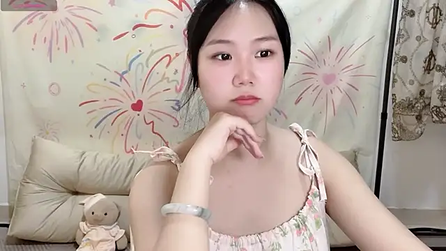 xiaoguai99 online show from 07/04/26, 08:31
