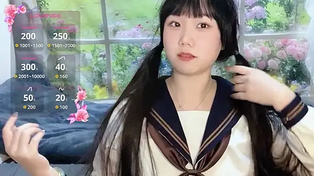 Snapshot of xiaoguai99 chatting on 03/26/26, 12:58 xiaoguai99 online show from 03/26/26, 12:58