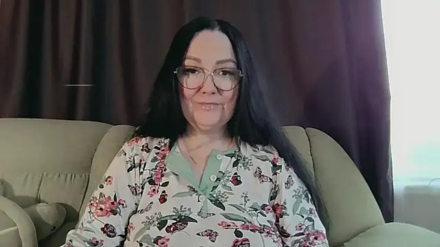 infinity loveliness online show from 04/13/26, 07:12