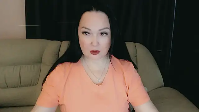 Snapshot of infinity_loveliness chatting on 12/23/25, 08:02 infinity loveliness online show from 12/23/25, 08:02