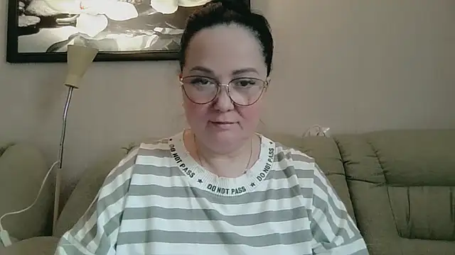 infinity loveliness online show from 05/12/26, 07:05