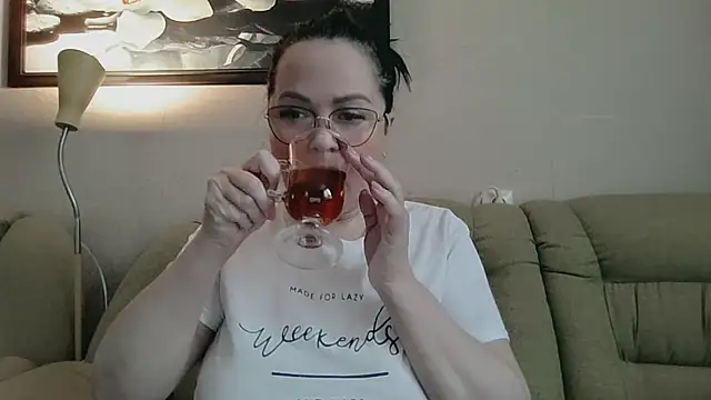 infinity loveliness online show from 04/21/26, 06:31