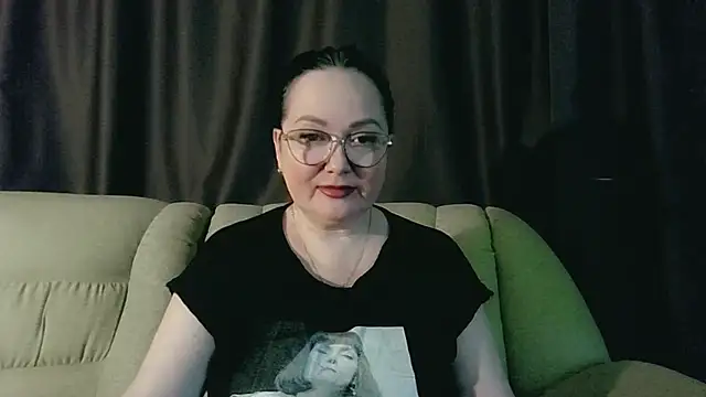 infinity loveliness online show from 04/28/26, 07:46