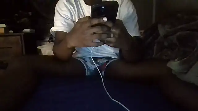 Snapshot of Quuwavve chatting on 02/17/26, 05:38 Quuwavve online show from 02/17/26, 05:38