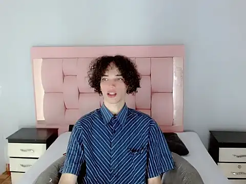 sora jun online show from 04/04/26, 01:17