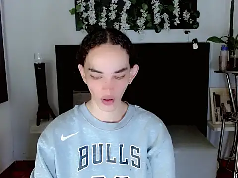 sora jun online show from 03/27/26, 12:39