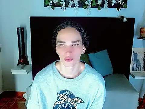 sora jun online show from 03/11/26, 12:43