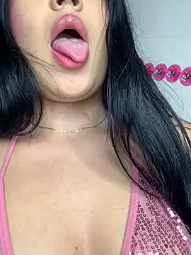 Snapshot of DulcePiink chatting on 04/10/26, 06:37 DulcePiink online show from 04/10/26, 06:37