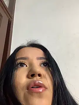 Snapshot of DulcePiink chatting on 02/13/26, 07:58 DulcePiink online show from 02/13/26, 07:58