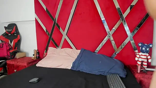 aishaxht online show from 03/19/26, 09:15