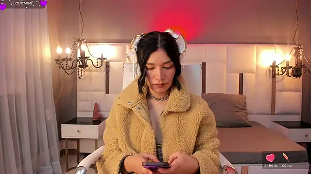 Snapshot of MAGIC_ISIS_ chatting on 01/17/26, 04:27 MAGIC ISIS online show from 01/17/26, 04:27