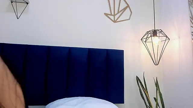 Snapshot of mayaevansmg chatting on 06/15/26, 12:49 mayaevansmg online show from 06/15/26, 12:49