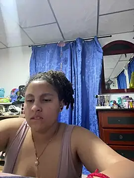 Selene Voon online show from 04/16/26, 12:44