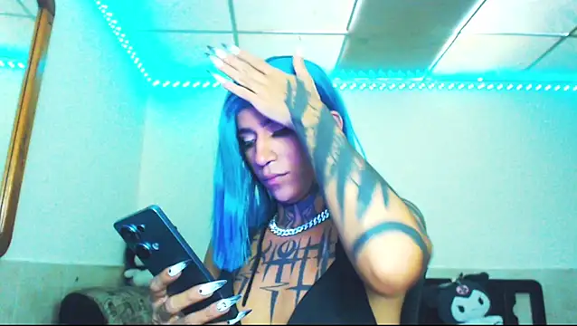 Snapshot of jazmin_wolf chatting on 07/14/26, 04:46 jazmin wolf online show from 07/14/26, 04:46