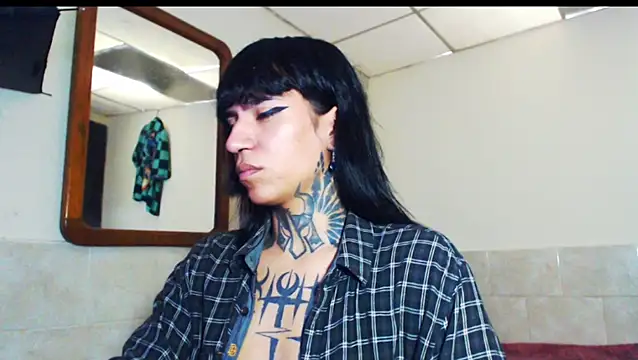 jazmin wolf online show from 01/12/26, 04:58