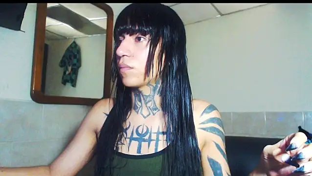 Snapshot of jazmin_wolf chatting on 01/19/26, 01:04 jazmin wolf online show from 01/19/26, 01:04