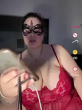 Snapshot of cherrylust12 chatting on 06/18/26, 12:31 cherrylust12 online show from 06/18/26, 12:31