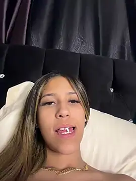 vicky bass  online show from 04/09/26, 01:29