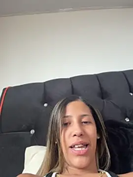 vicky bass  online show from 06/03/26, 02:18