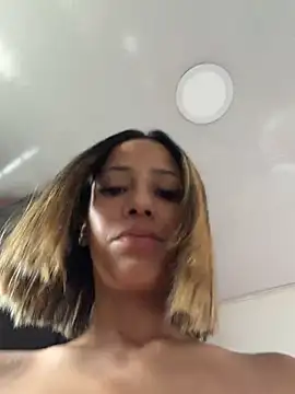 vicky bass  online show from 07/17/26, 05:32