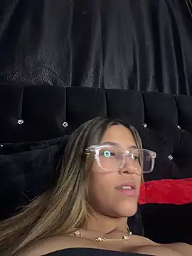 vicky bass  online show from 03/17/26, 01:41