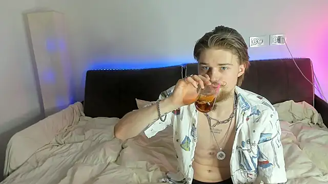 Lev Miller online show from 02/26/26, 03:56