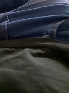 Snapshot of rolaaa2000 chatting on 02/05/26, 10:05 rolaaa2000 online show from 02/05/26, 10:05