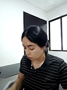 Snapshot of SweetAlbedo chatting on 02/23/26, 07:03 SweetAlbedo online show from 02/23/26, 07:03