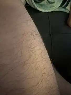 Snapshot of YummyDin chatting on 01/13/26, 06:17 YummyDin online show from 01/13/26, 06:17