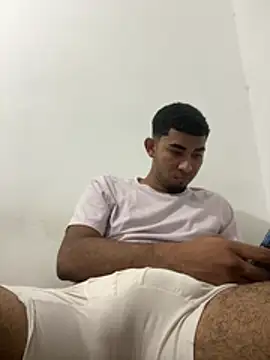 Snapshot of youngalexofficial chatting on 02/07/26, 02:52 youngalexofficial online show from 02/07/26, 02:52