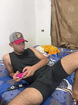 Snapshot of youngalexofficial chatting on 02/14/26, 06:13 youngalexofficial online show from 02/14/26, 06:13