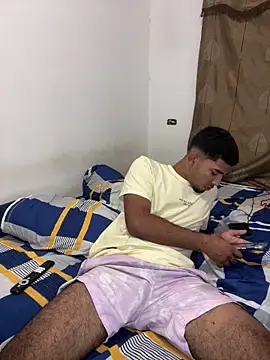 Snapshot of youngalexofficial chatting on 02/19/26, 03:25 youngalexofficial online show from 02/19/26, 03:25