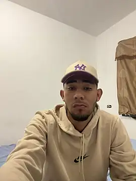 youngalexofficial online show from 01/12/26, 02:40