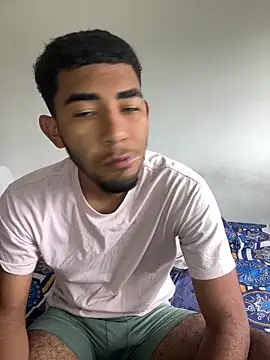 Snapshot of youngalexofficial chatting on 03/01/26, 05:02 youngalexofficial online show from 03/01/26, 05:02