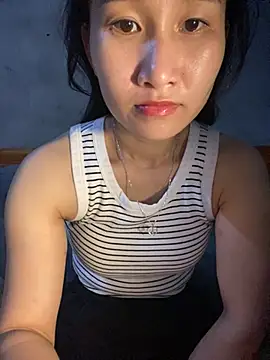 Snapshot of siorin_24 chatting on 04/05/26, 12:45 siorin 24 online show from 04/05/26, 12:45