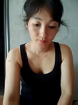 Snapshot of Asami_6868 chatting on 05/25/26, 10:25 Asami 6868 online show from 05/25/26, 10:25