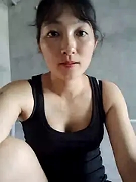 Snapshot of Asami_6868 chatting on 05/28/26, 04:09 Asami 6868 online show from 05/28/26, 04:09