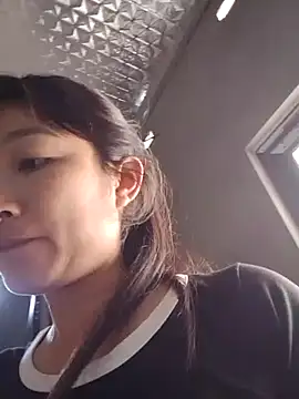 Snapshot of Asami_6868 chatting on 03/10/26, 04:27 Asami 6868 online show from 03/10/26, 04:27