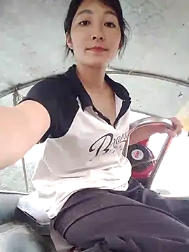 Snapshot of Asami_6868 chatting on 04/01/26, 01:51 Asami 6868 online show from 04/01/26, 01:51