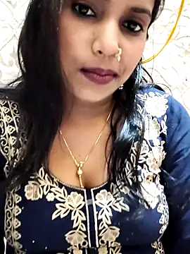 Snapshot of SA-K-SHI chatting on 02/05/26, 06:04 SA-K-SHI online show from 02/05/26, 06:04