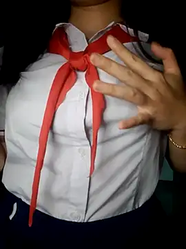 Snapshot of lina_loveee chatting on 04/03/26, 05:08 lina loveee online show from 04/03/26, 05:08