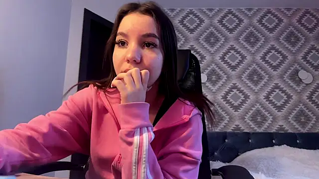 tiffanyrap online show from 01/08/26, 07:14