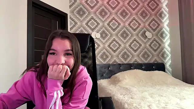 tiffanyrap online show from 01/07/26, 07:35