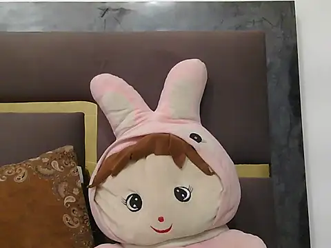 hina 001 online show from 02/09/26, 08:34