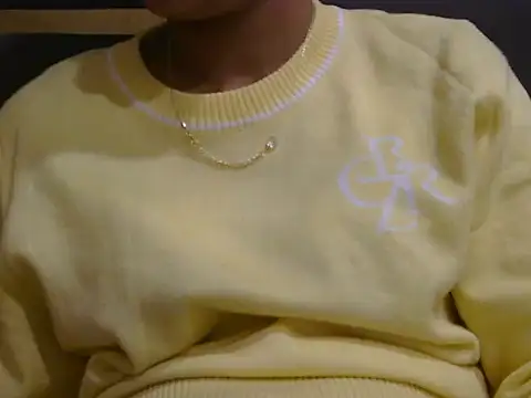 Snapshot of hina_001 chatting on 01/13/26, 01:37 hina 001 online show from 01/13/26, 01:37