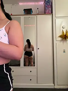 Marisa ass online show from 03/26/26, 09:07