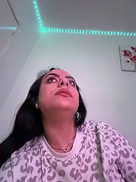 Snapshot of Marisa_ass chatting on 04/21/26, 11:22 Marisa ass online show from 04/21/26, 11:22