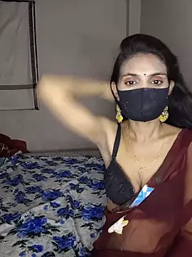 Snapshot of rani_coupleee chatting on 05/24/26, 04:29 rani coupleee online show from 05/24/26, 04:29