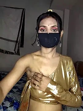 Snapshot of rani_coupleee chatting on 05/13/26, 05:53 rani coupleee online show from 05/13/26, 05:53